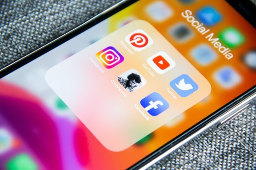 e-consultant-digitale-reseaux-sociaux-aurelie-lukombo